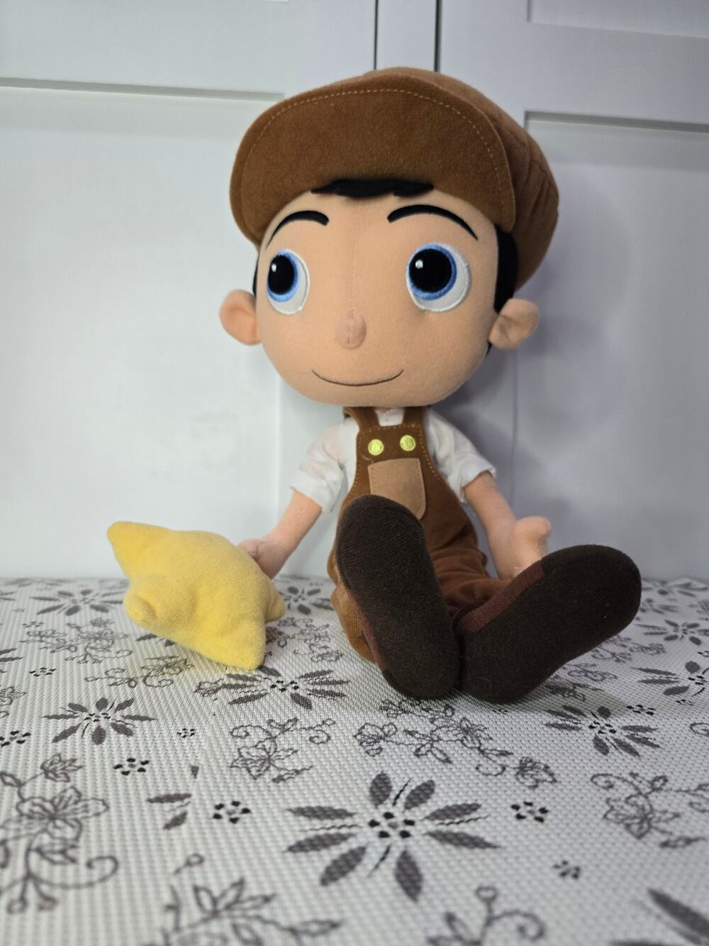 Disney Pixar La Luna Boy Plush Doll Holding Star 15" Stuffed Animal Collectible
